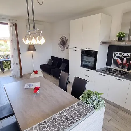 Garda Del Sole شقة